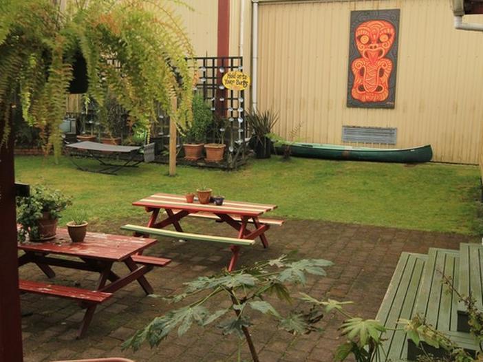 Bazil'S Backpackers Bbh Hostel & Surf School Westport Exterior photo