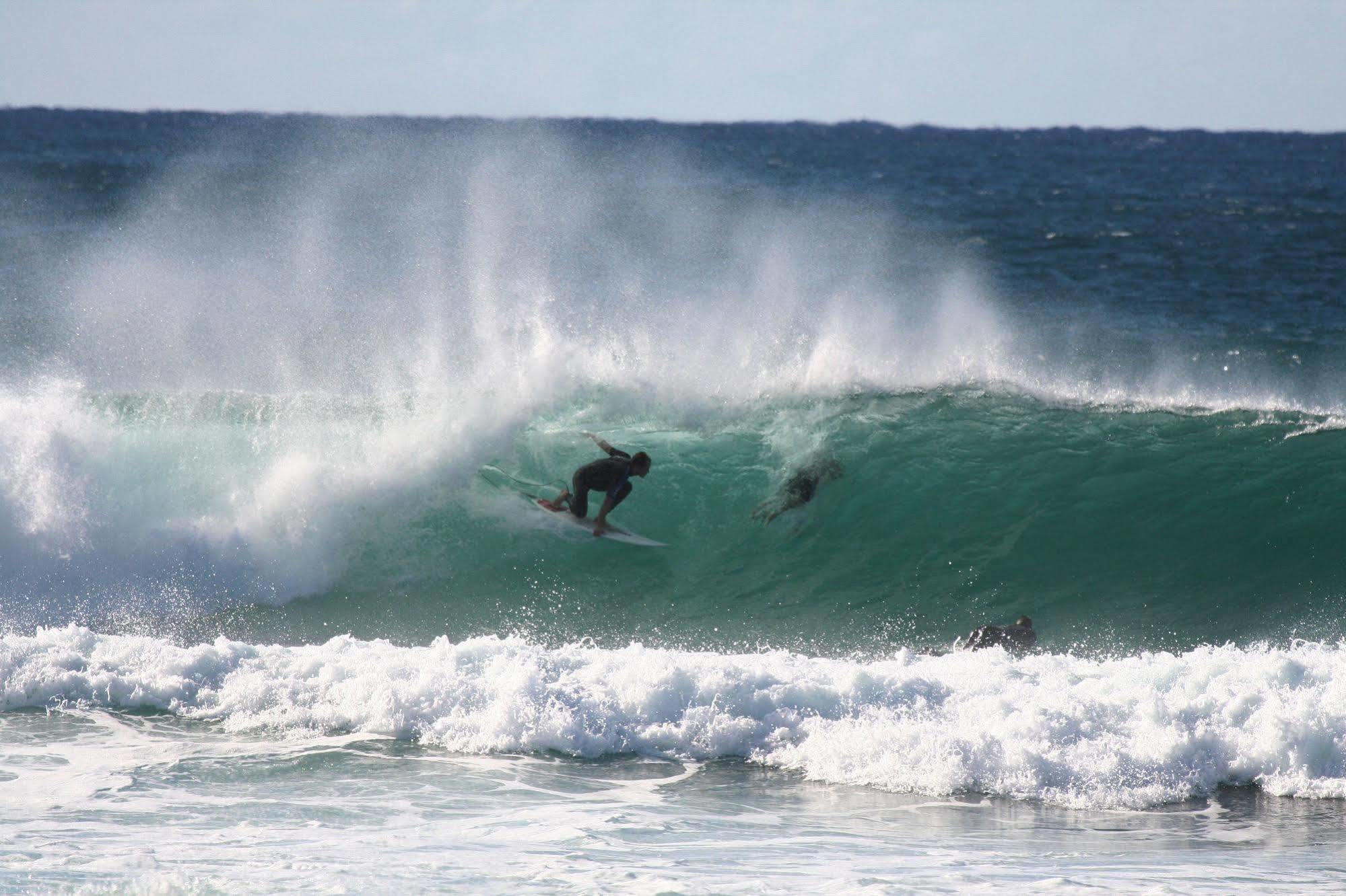 Bazil'S Backpackers Bbh Hostel & Surf School Westport Exterior photo